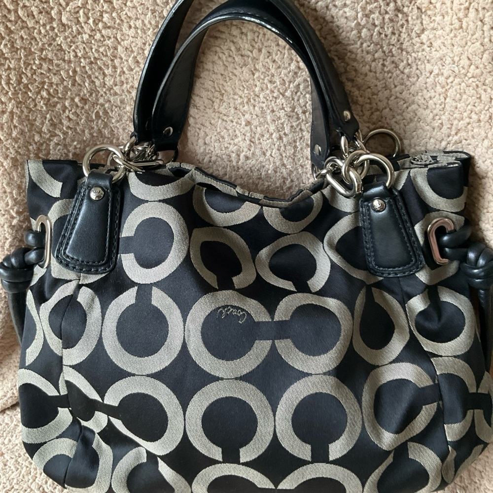 Coach Black and Cream Shoulder Bag